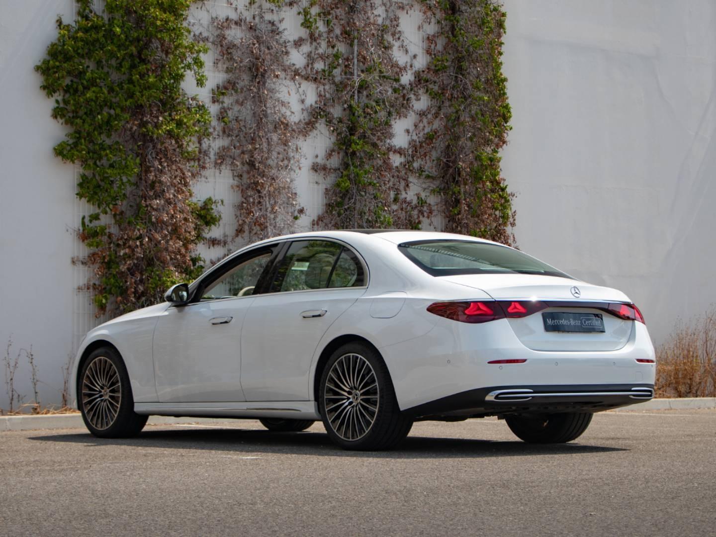 Image MERCEDES-BENZ Classe E 300 d e Hybrid EQ 197+129ch Exclusive Line 9G-Tronic
