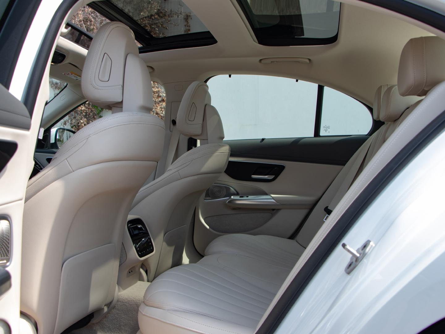 Image MERCEDES-BENZ Classe E 300 d e Hybrid EQ 197+129ch Exclusive Line 9G-Tronic