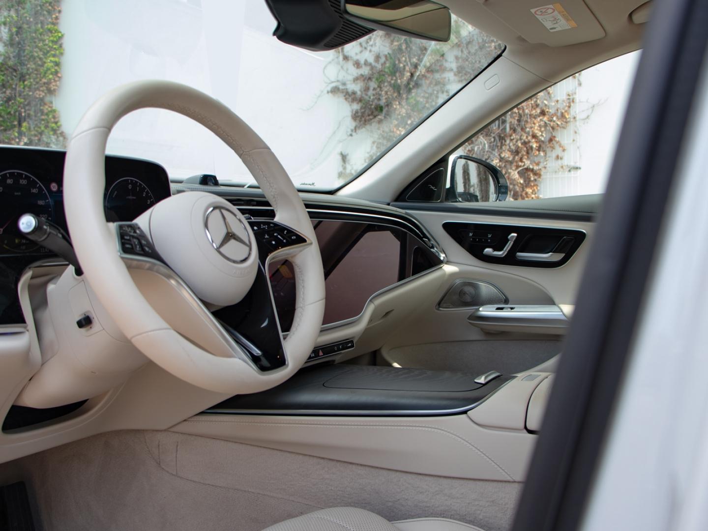 Image MERCEDES-BENZ Classe E 300 d e Hybrid EQ 197+129ch Exclusive Line 9G-Tronic