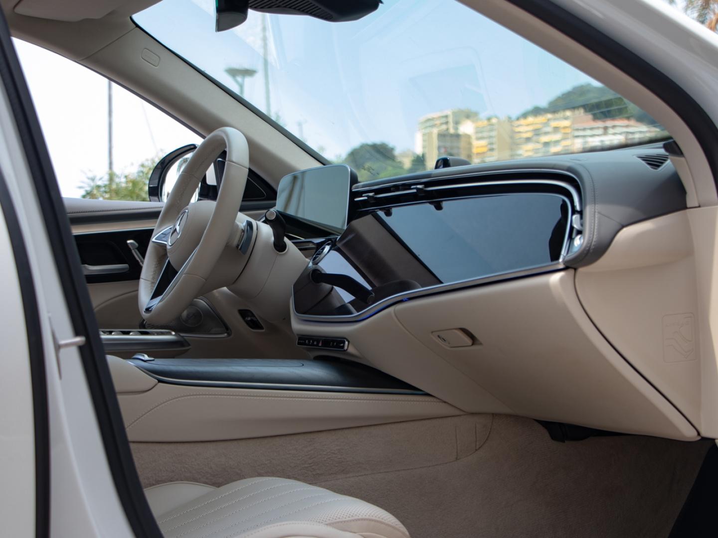 Image MERCEDES-BENZ Classe E 300 d e Hybrid EQ 197+129ch Exclusive Line 9G-Tronic