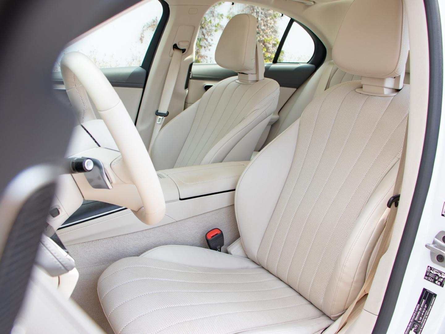 Image MERCEDES-BENZ Classe E 300 d e Hybrid EQ 197+129ch Exclusive Line 9G-Tronic