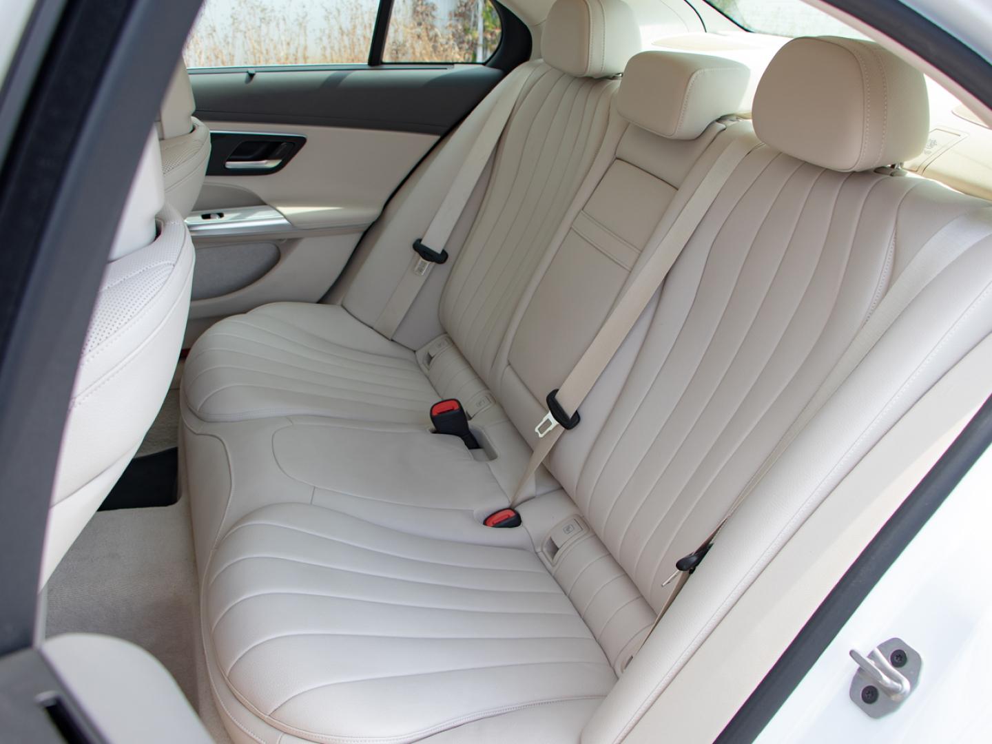 Image MERCEDES-BENZ Classe E 300 d e Hybrid EQ 197+129ch Exclusive Line 9G-Tronic