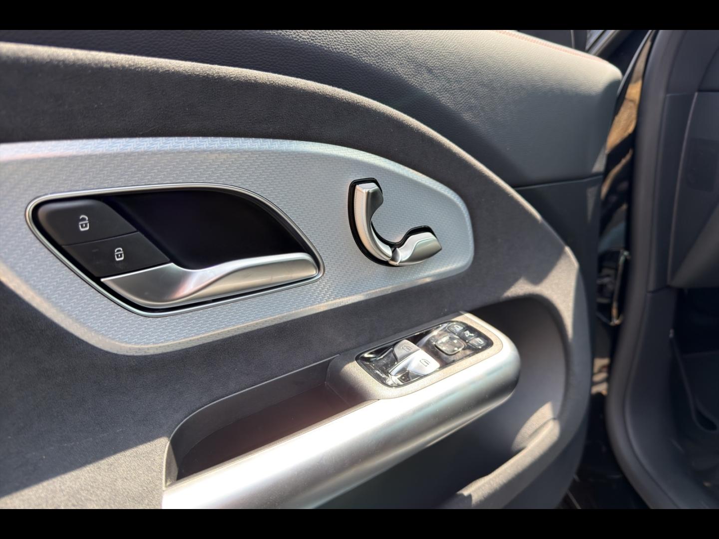 Image MERCEDES-BENZ CLA Shooting Brake 220 190+30ch AMG Line 8G-eDCT