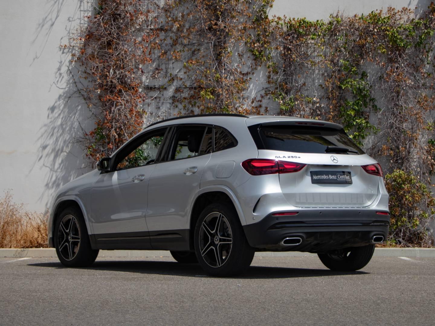 Image MERCEDES-BENZ GLA 250 e 218ch AMG Line 8G-DCT