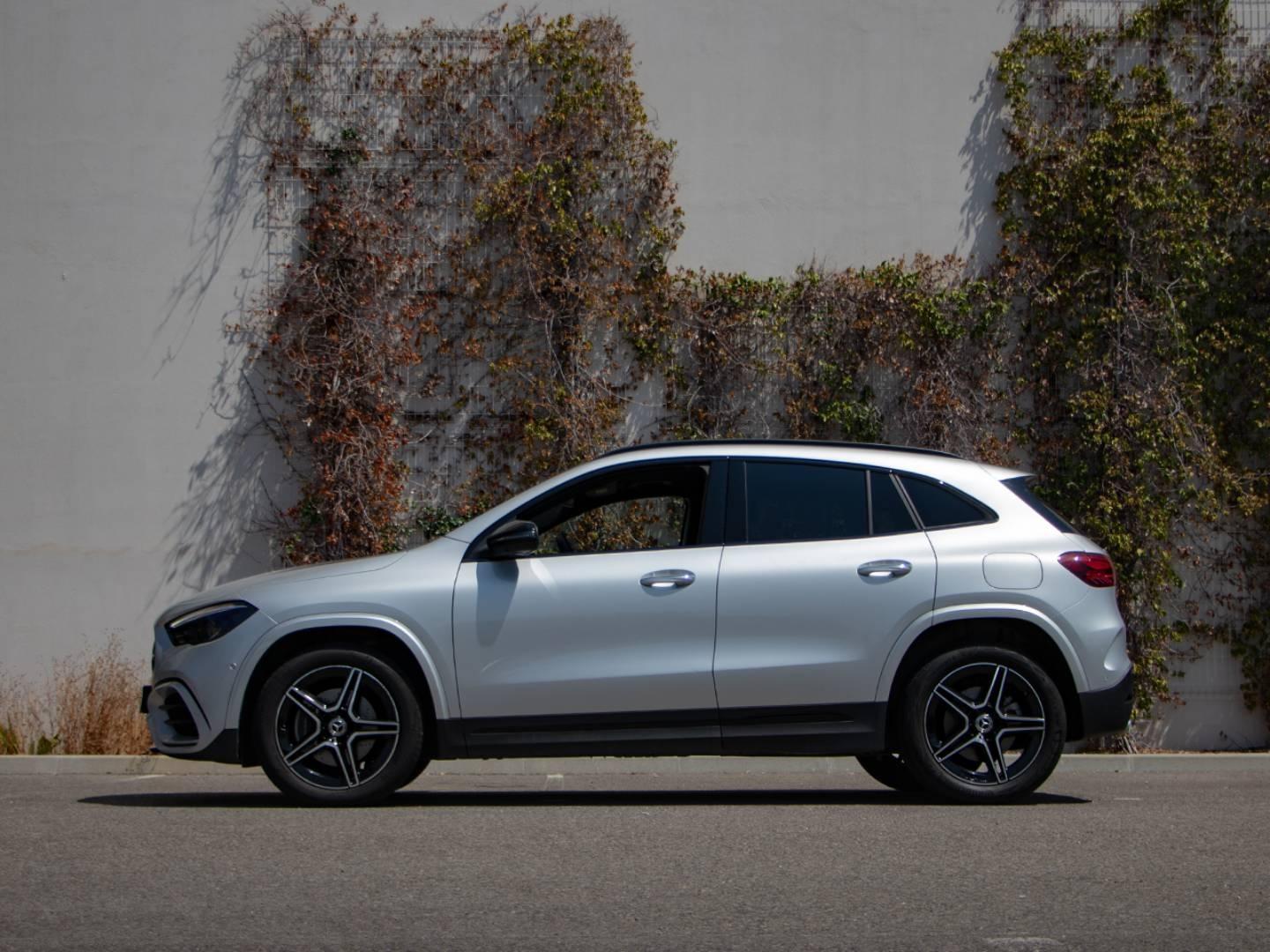 Image MERCEDES-BENZ GLA 250 e 218ch AMG Line 8G-DCT
