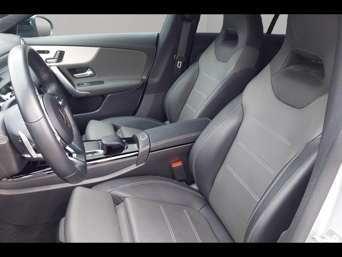 Image MERCEDES-BENZ CLA Shooting Brake 250 e 160+102ch AMG Line 8G-DCT