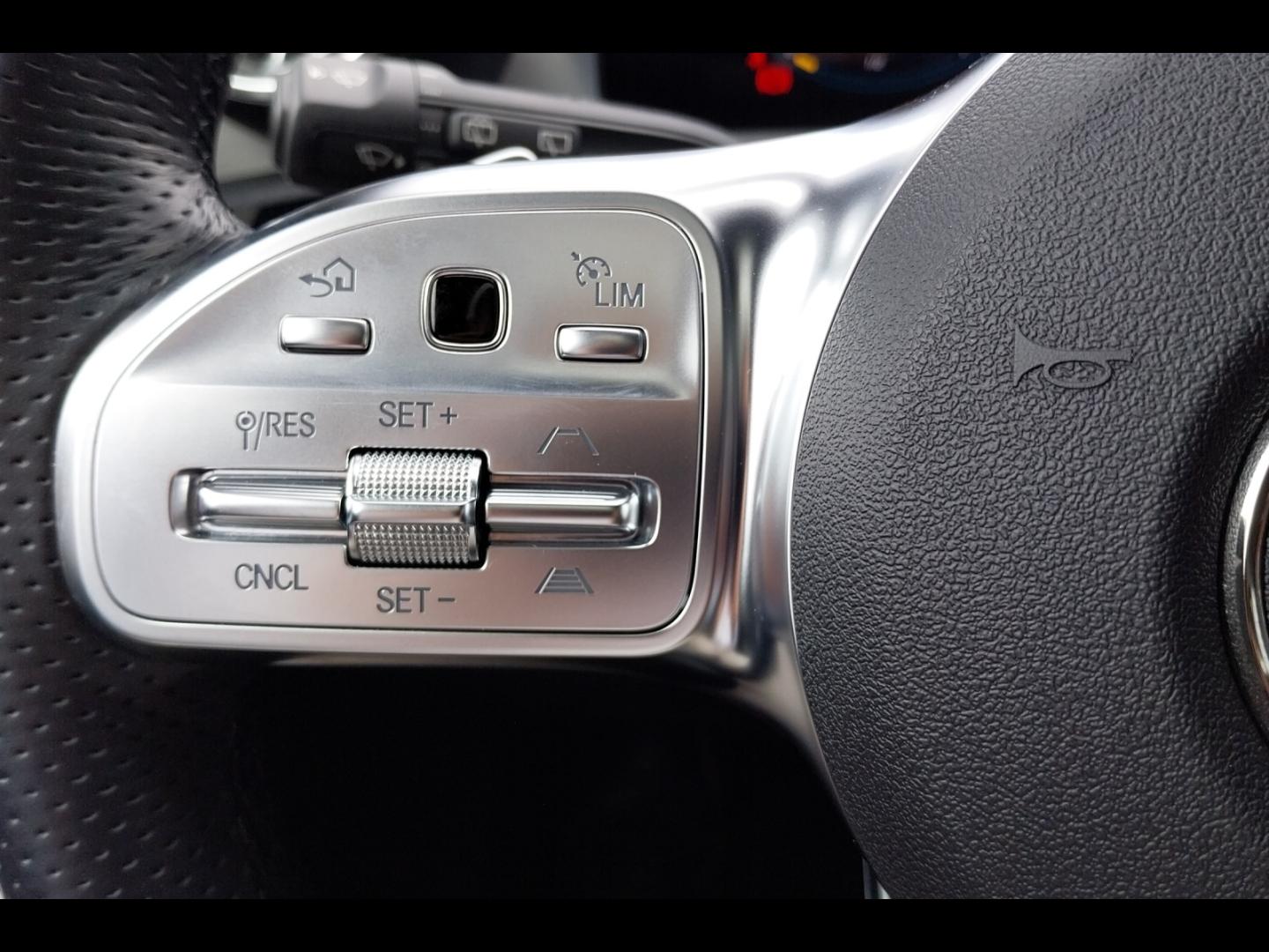 Image MERCEDES-BENZ CLA Shooting Brake 250 e 160+102ch AMG Line 8G-DCT