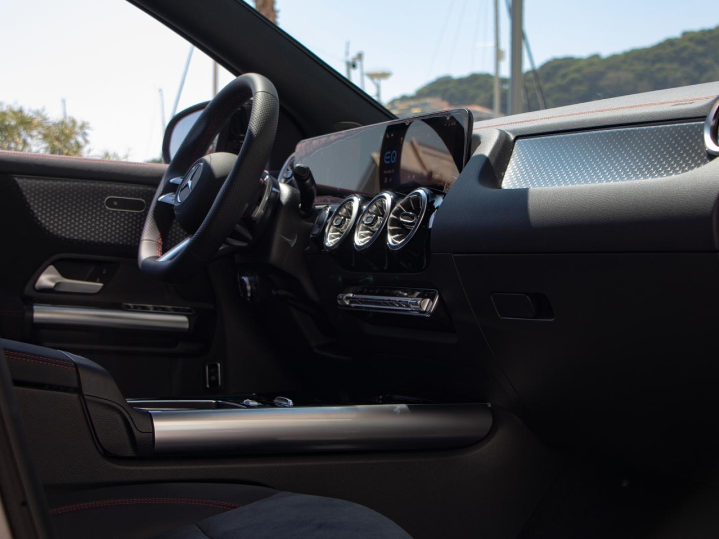 Image MERCEDES-BENZ EQA 250+ 190ch