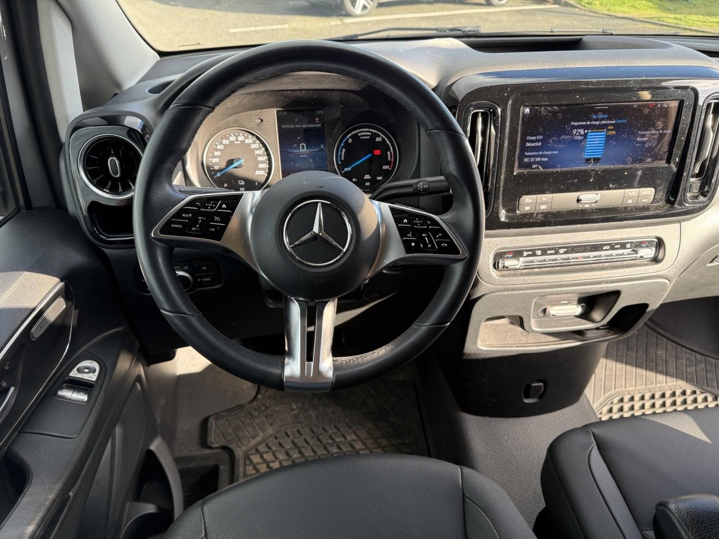 Image MERCEDES-BENZ Vito Fg eVito 112 116ch Long batterie 60 kWh