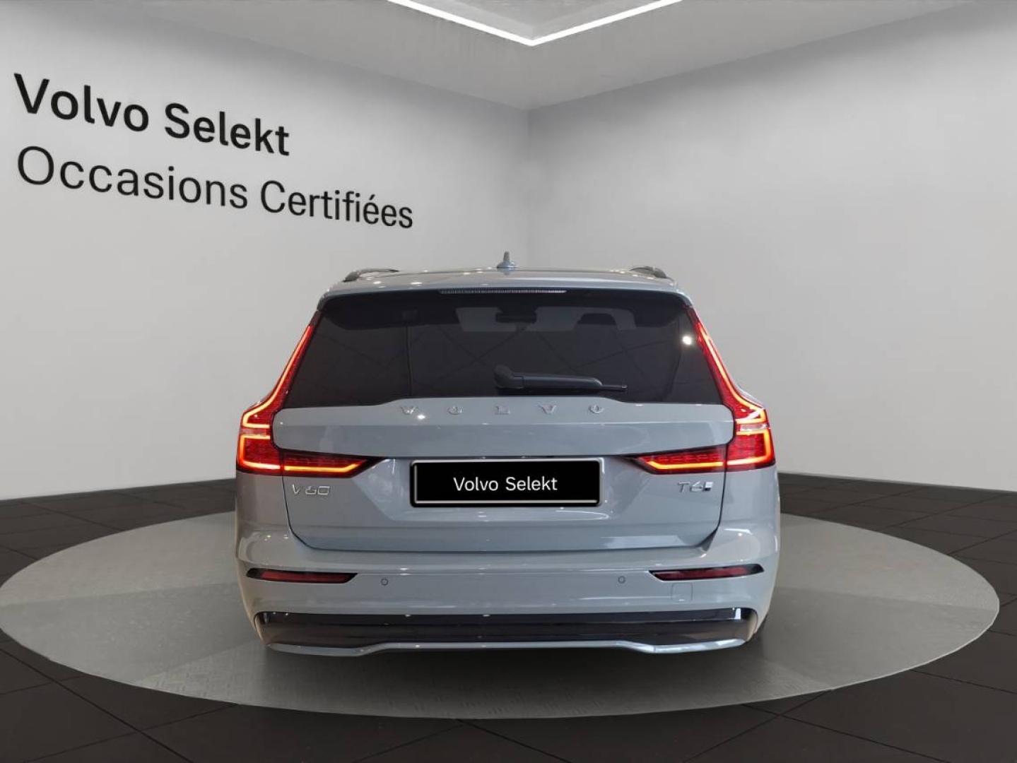 Image VOLVO V60 T6 AWD 253+145ch Plus Style Dark Geartronic 8