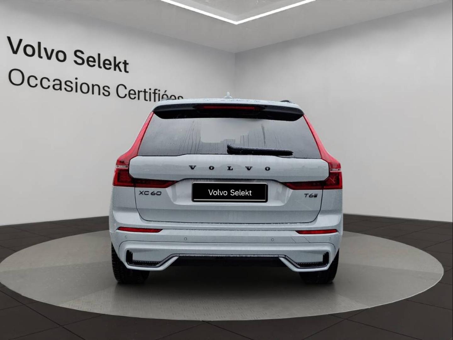 Image VOLVO XC60 T6 Hybride Rechargeable 350ch Black Edition Geartronic 8 AWD