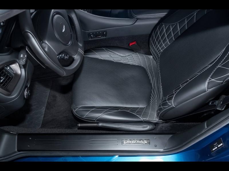 Image ASTON MARTIN Vanquish V12 5.9 570ch Touchtronic III