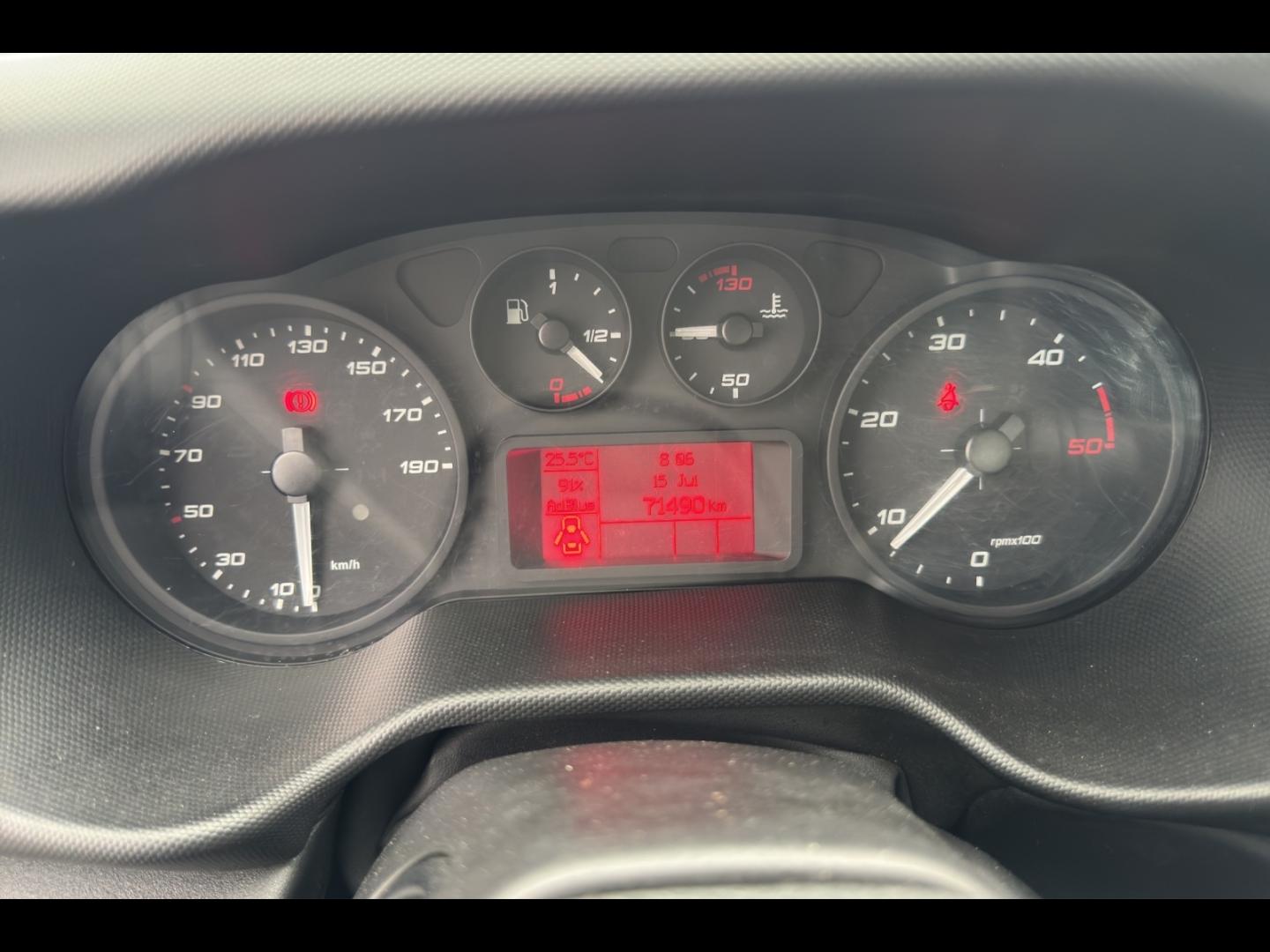 Image IVECO Daily CCb 35C14H Empattement 3750 Tor