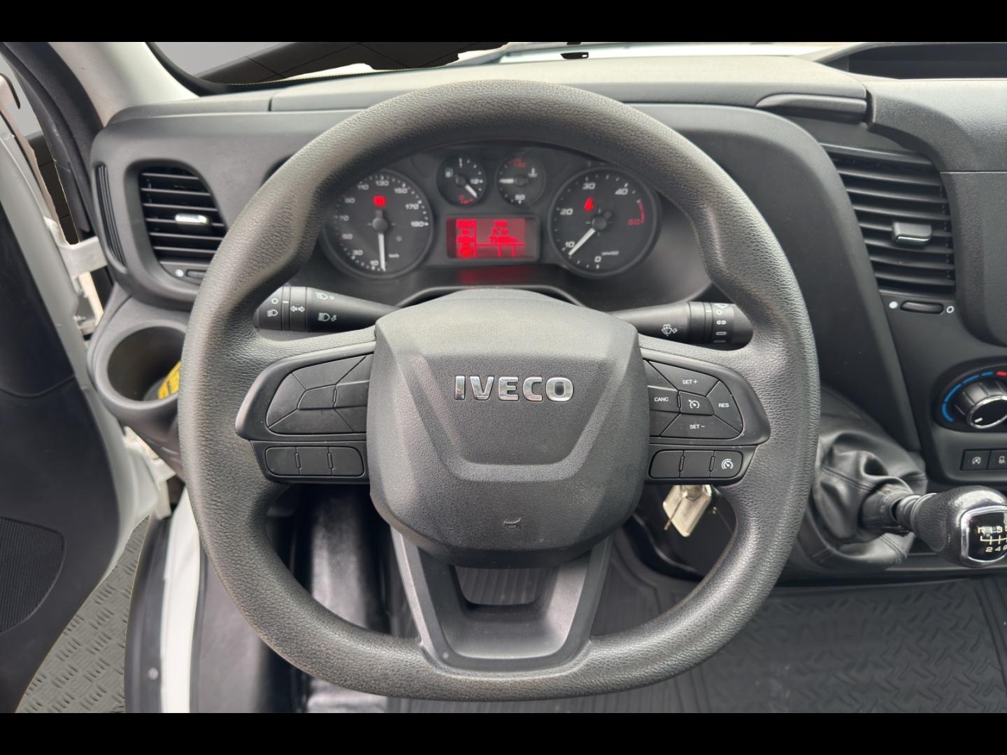 Image IVECO Daily CCb 35C14H Empattement 3750 Tor