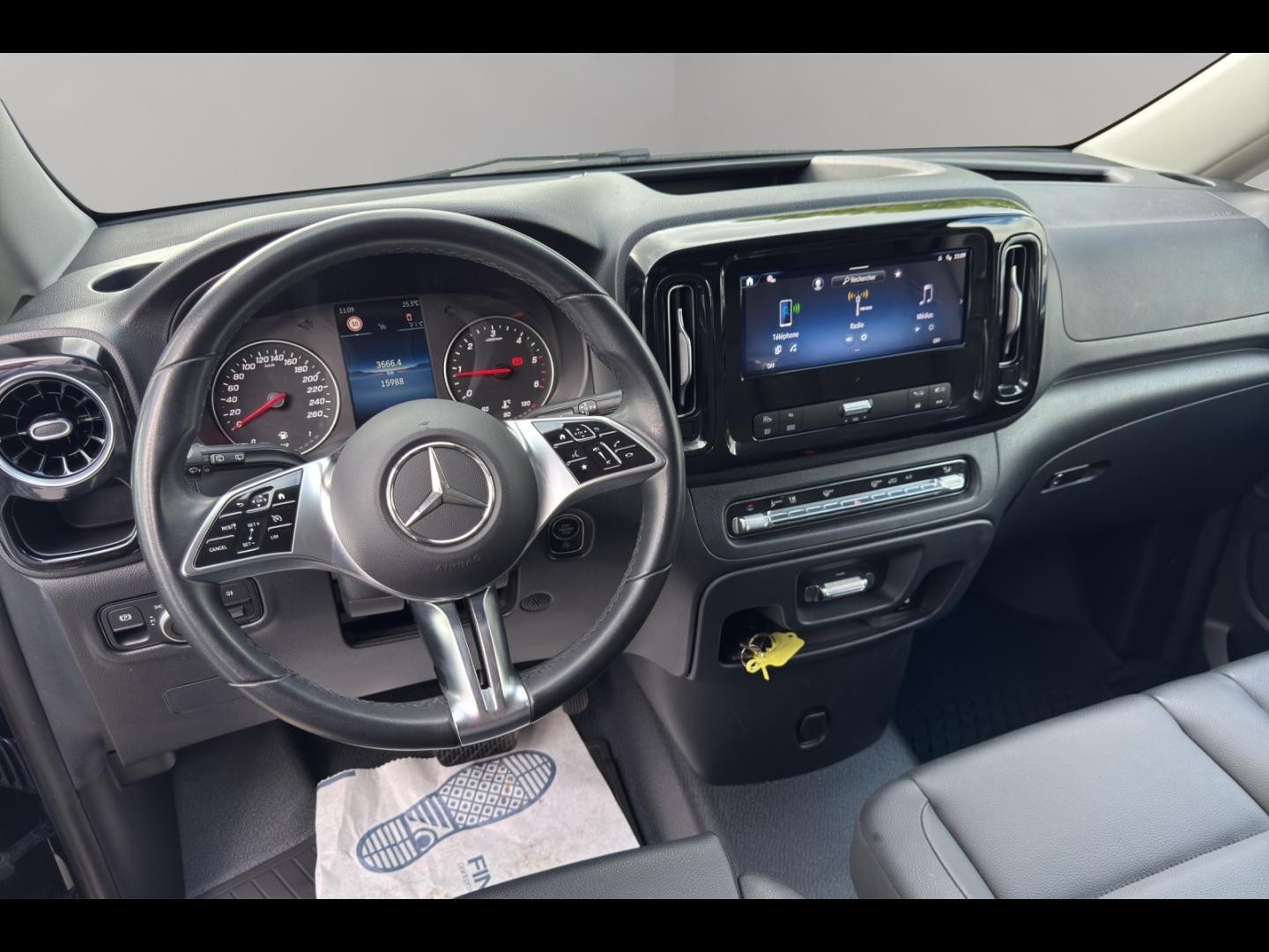 Image MERCEDES-BENZ Vito Fg 114 CDI Compact Select Propulsion 9G-Tronic