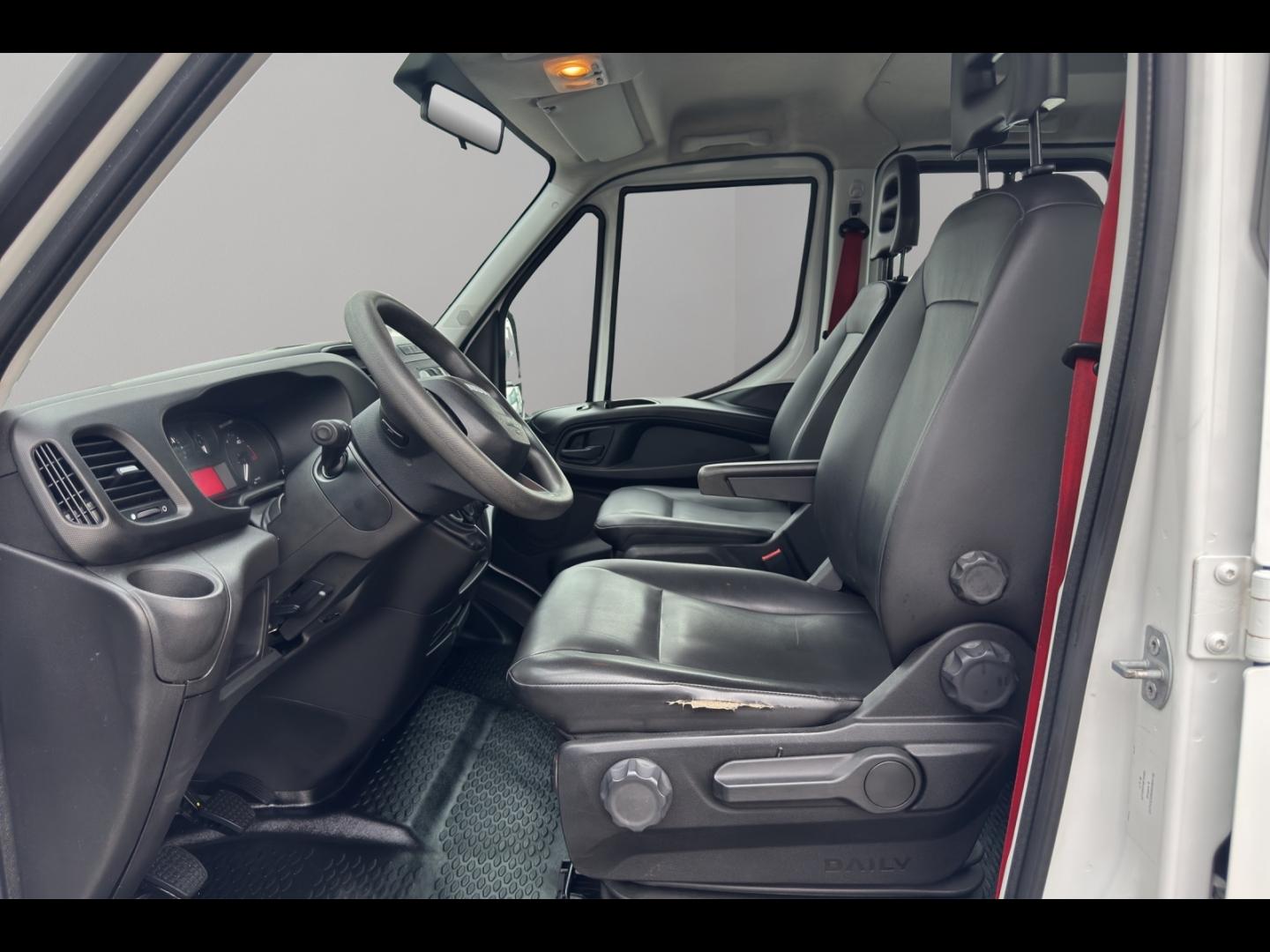 Image IVECO Daily CCb 35C16H3.0 D empattement 4100 Tor