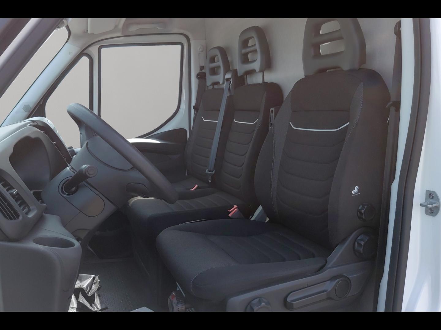 Image IVECO Daily 35S Fg 35S14 V12 FOURGON 12m3