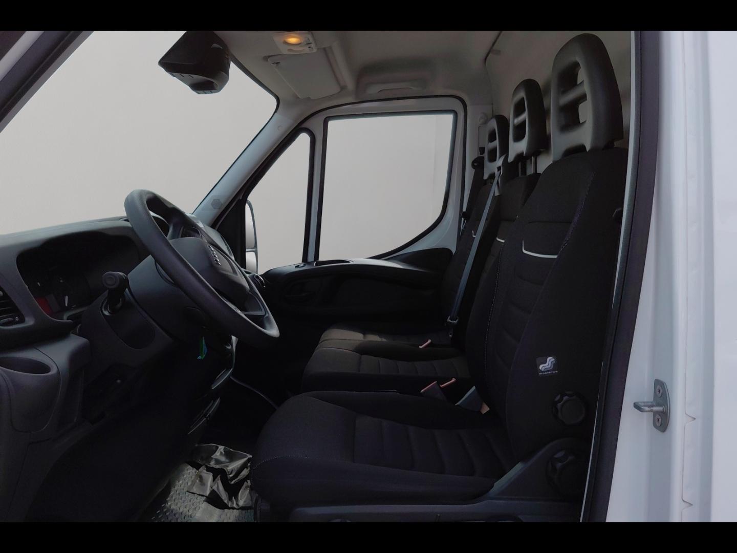 Image IVECO Daily 35S Fg 35S14 V12 FOURGON 12m3