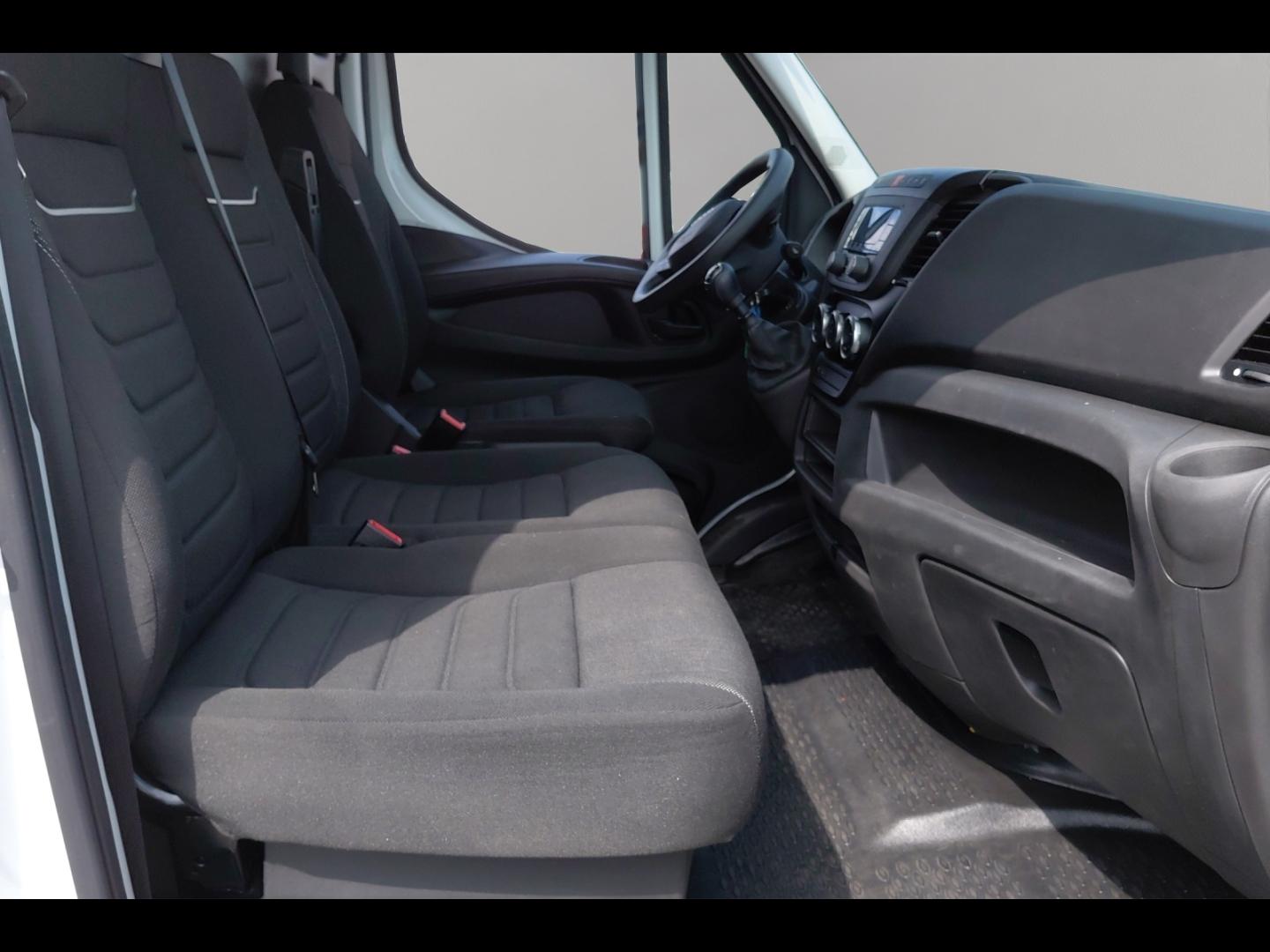 Image IVECO Daily 35S Fg 35S14 V12 FOURGON 12m3