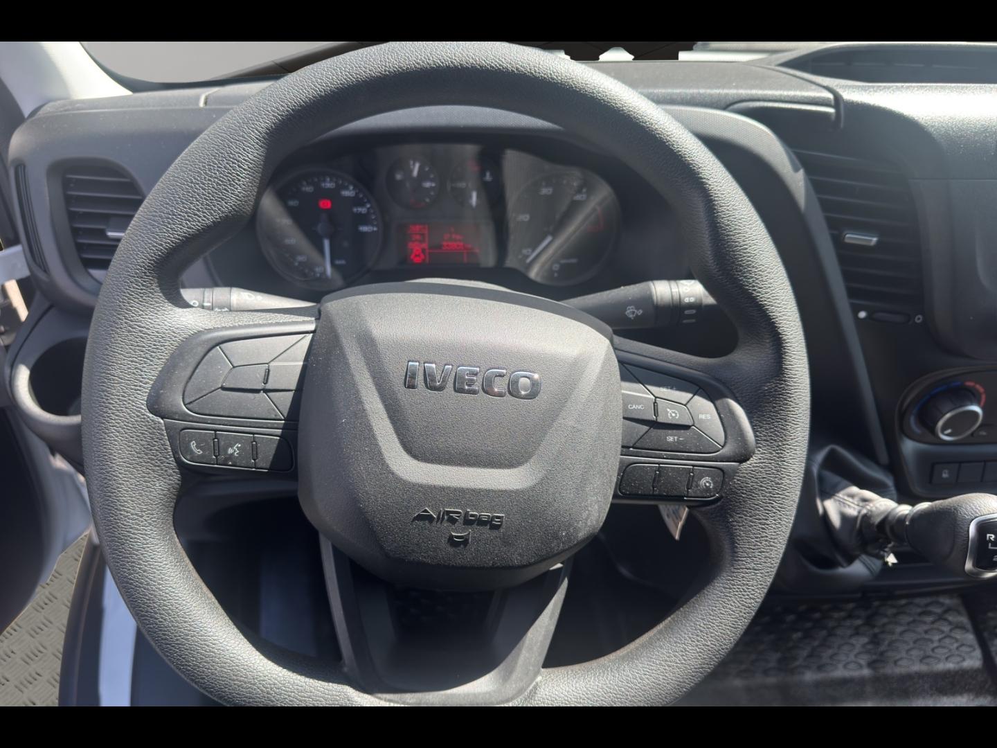 Image IVECO Daily CCb 35C16H empattement 4100 3.0