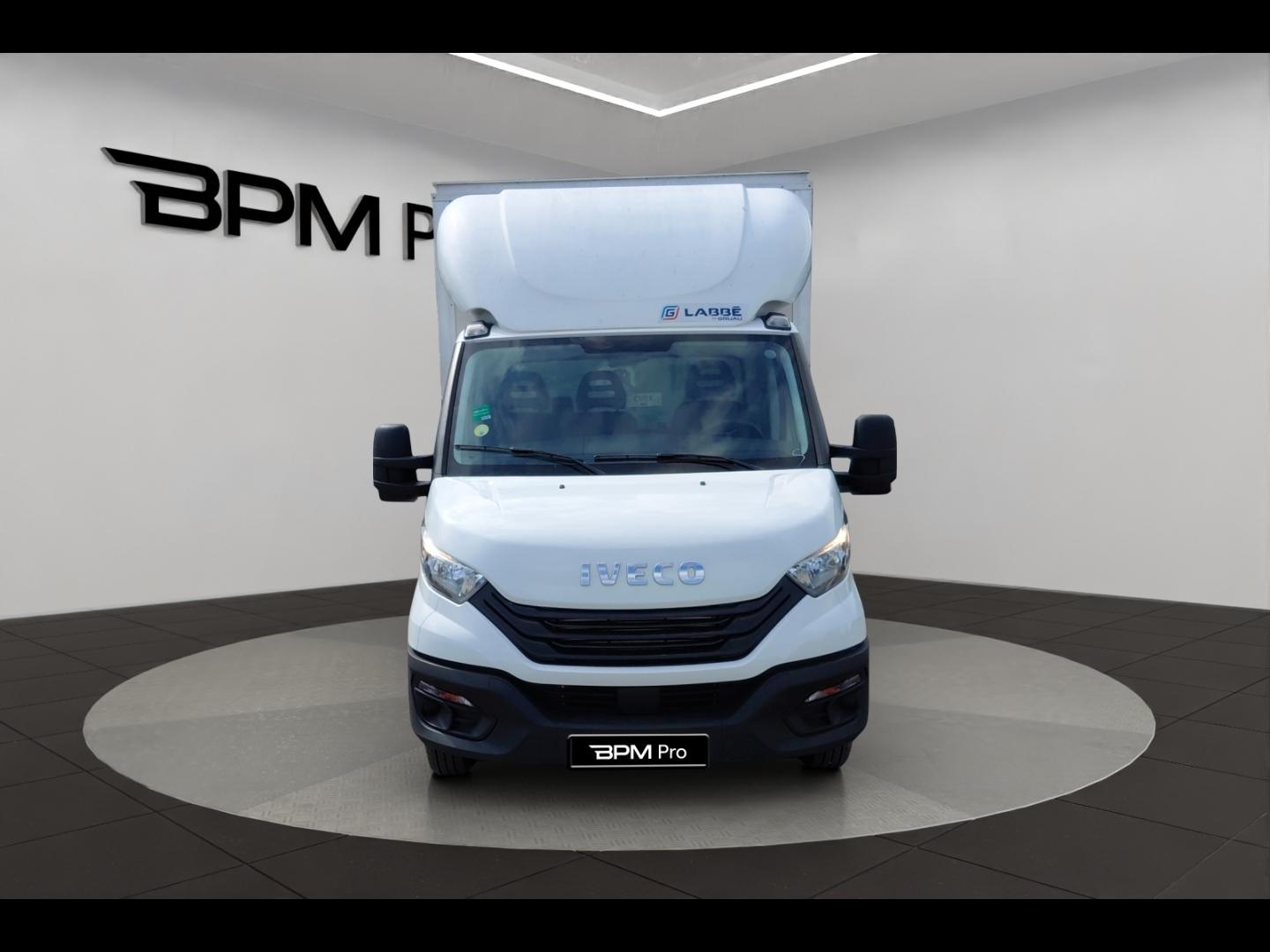 Image IVECO Daily CCb 35C16H empattement 4100 3.0 CAISSE HAYON AUVENT