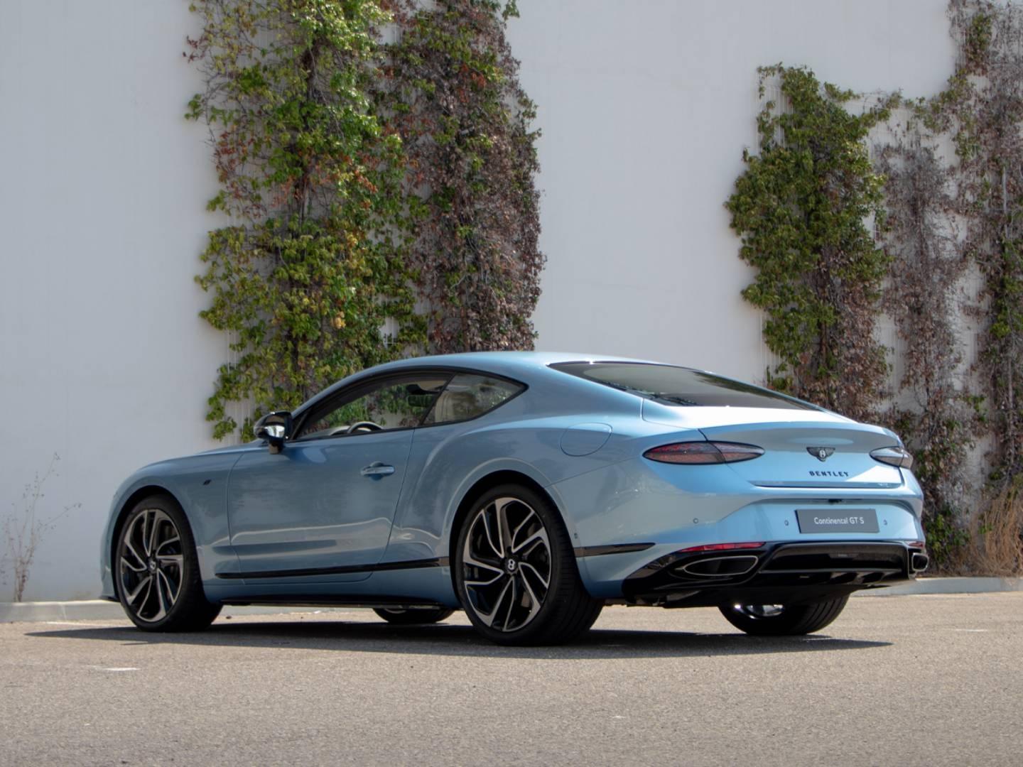 Image BENTLEY CONTINENTAL GT S V8 4.0 Hybrid 680ch