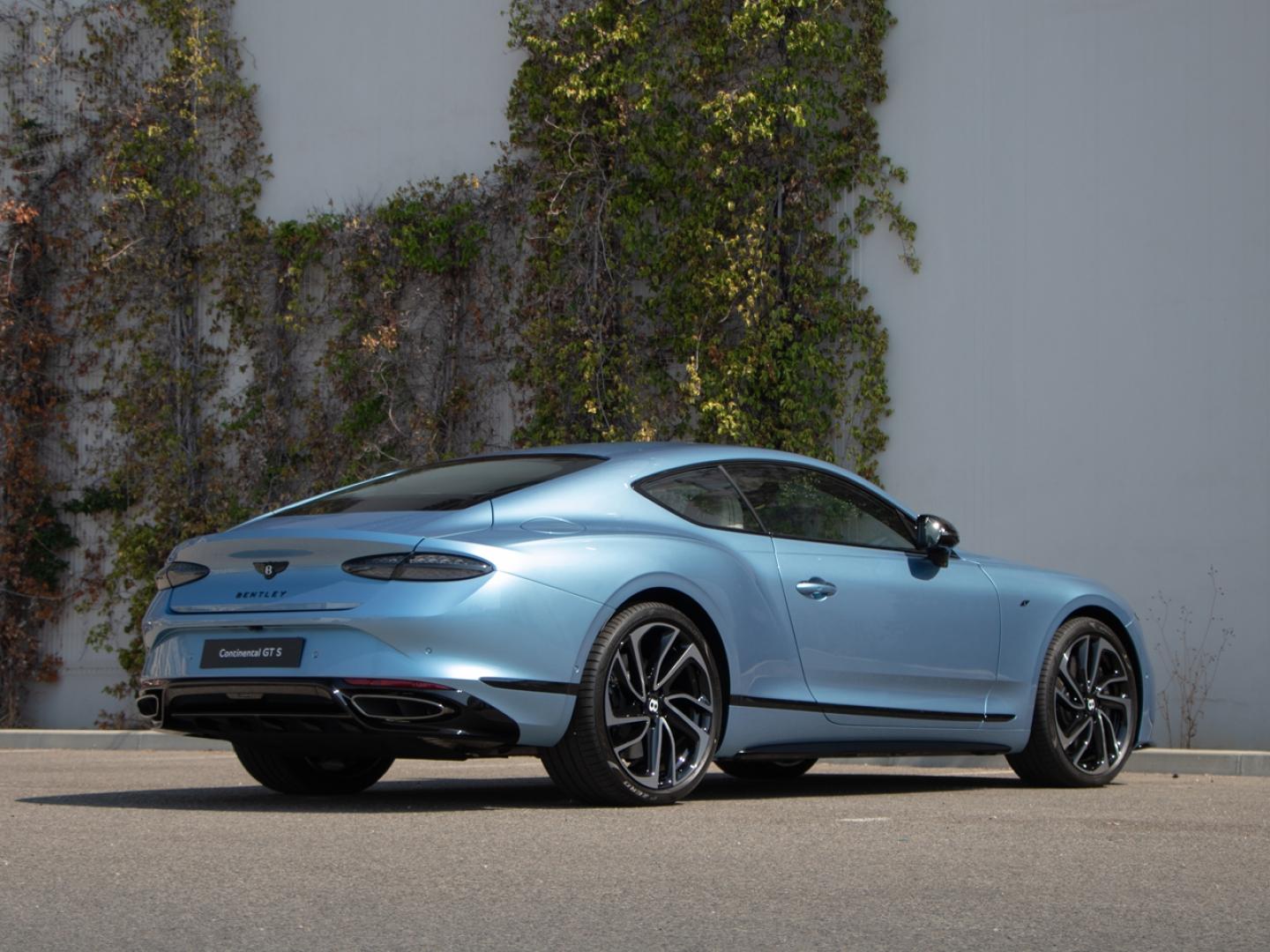 Image BENTLEY CONTINENTAL GT S V8 4.0 Hybrid 680ch