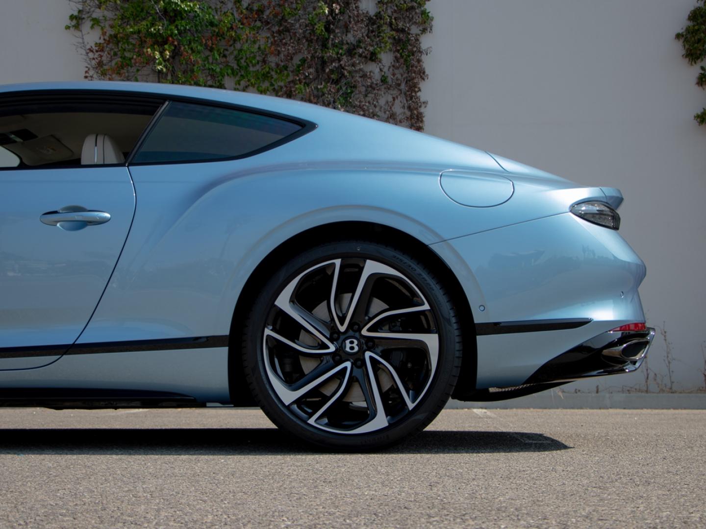 Image BENTLEY CONTINENTAL GT S V8 4.0 Hybrid 680ch