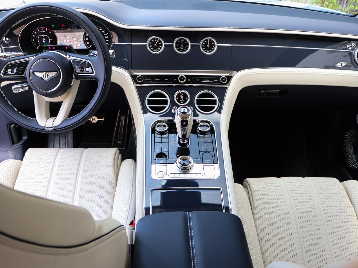 Image BENTLEY CONTINENTAL GT S V8 4.0 Hybrid 680ch