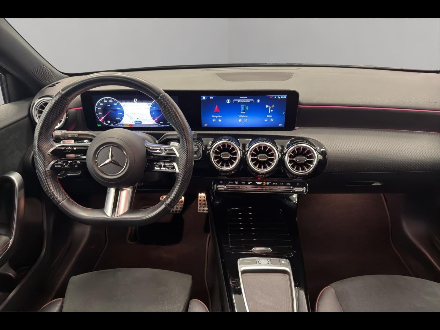 Image MERCEDES-BENZ Classe A 180 136ch AMG Line 7G-DCT