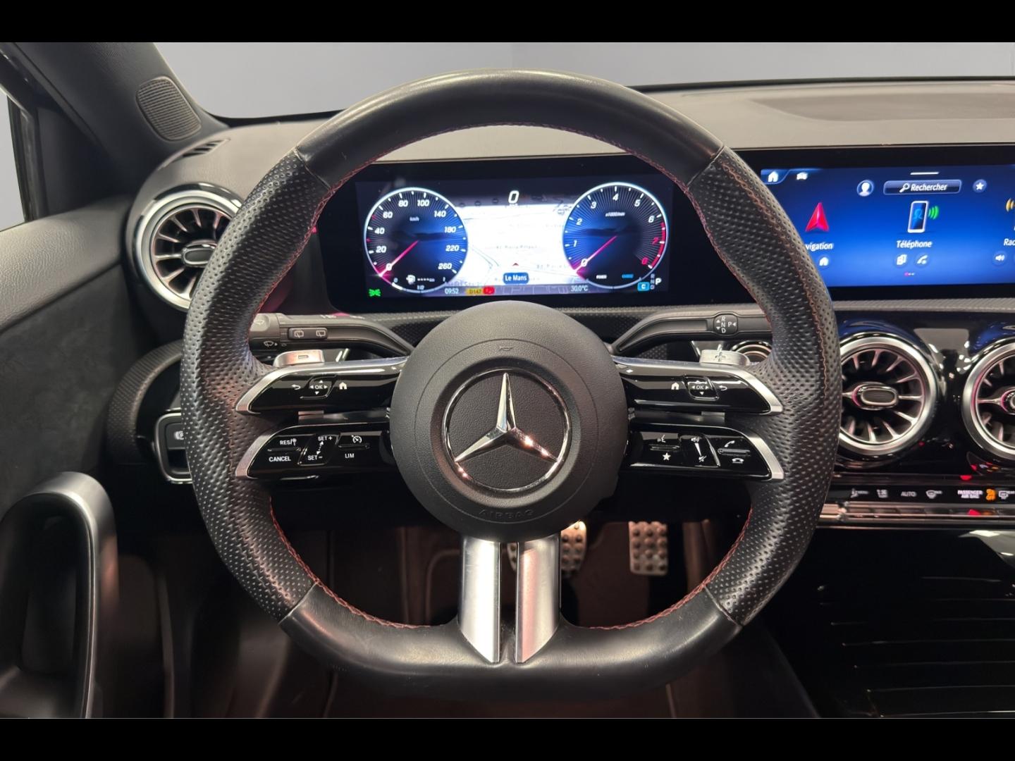 Image MERCEDES-BENZ Classe A 180 136ch AMG Line 7G-DCT