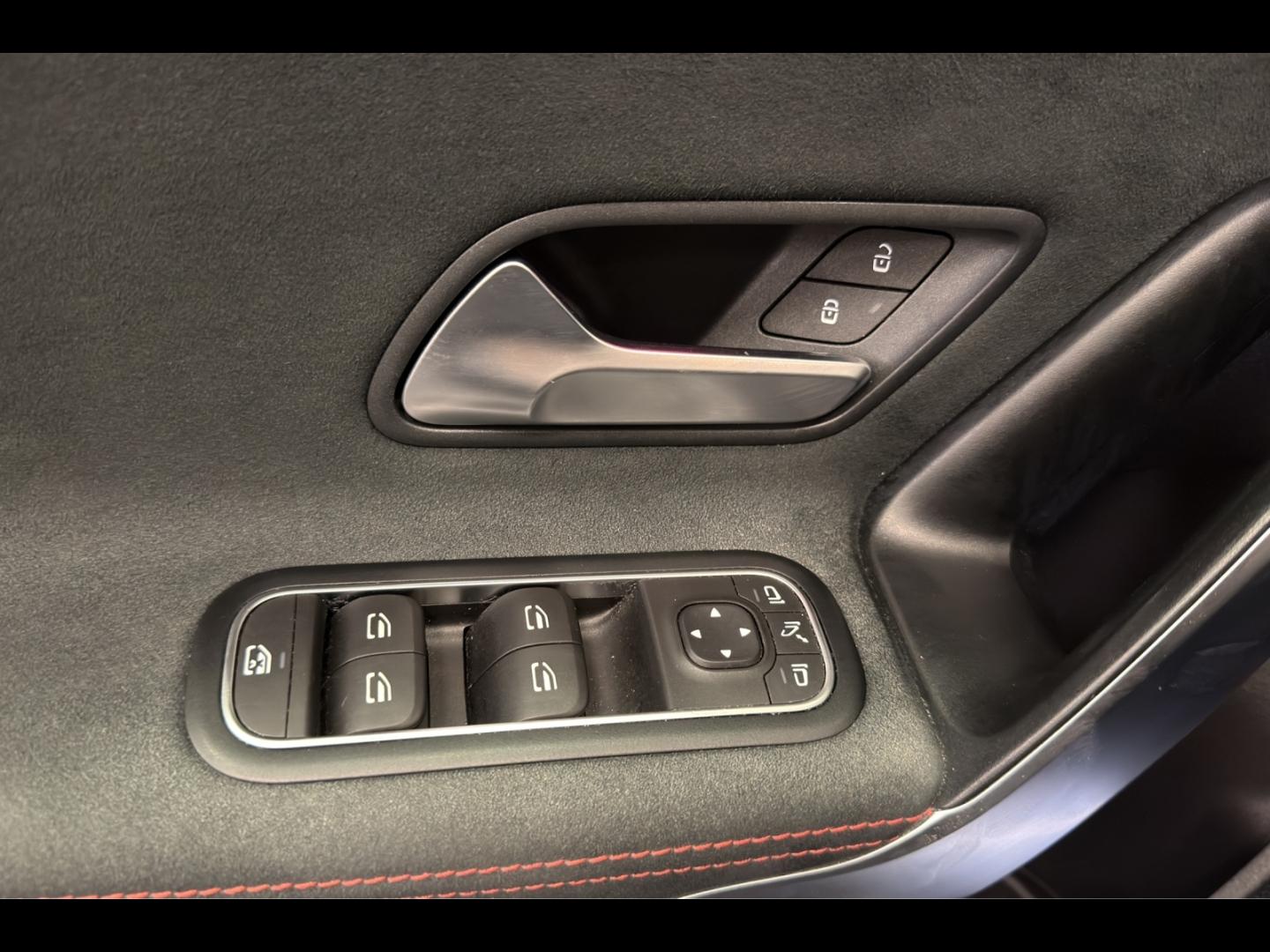 Image MERCEDES-BENZ Classe A 180 136ch AMG Line 7G-DCT