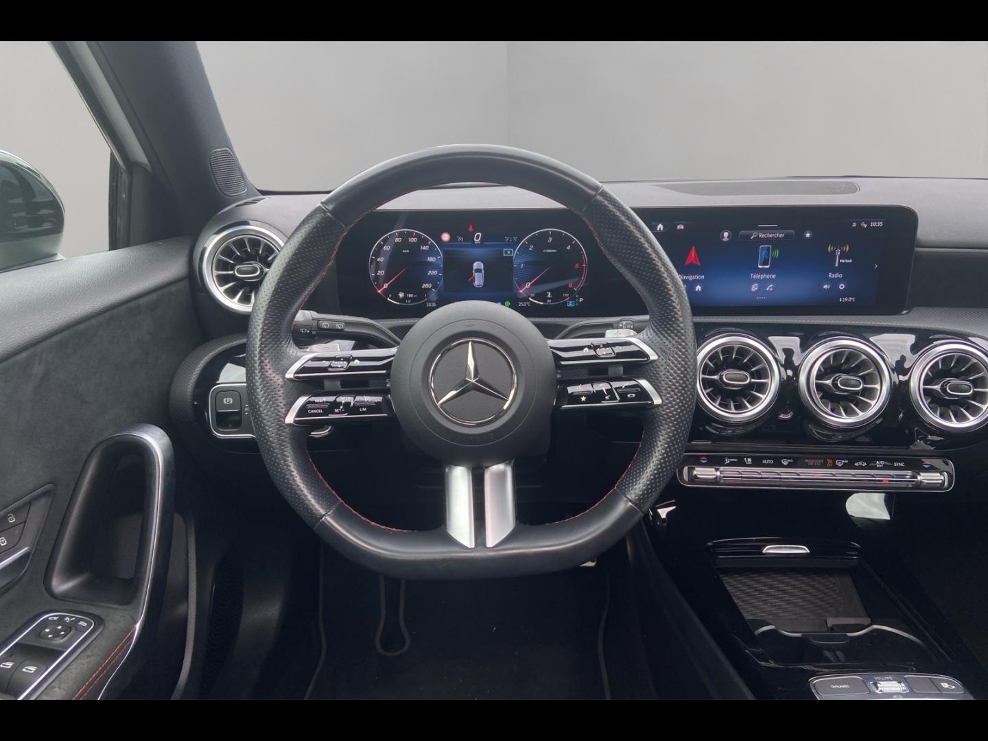 Image MERCEDES-BENZ Classe A 200 d 150ch AMG Line 8G-DCT