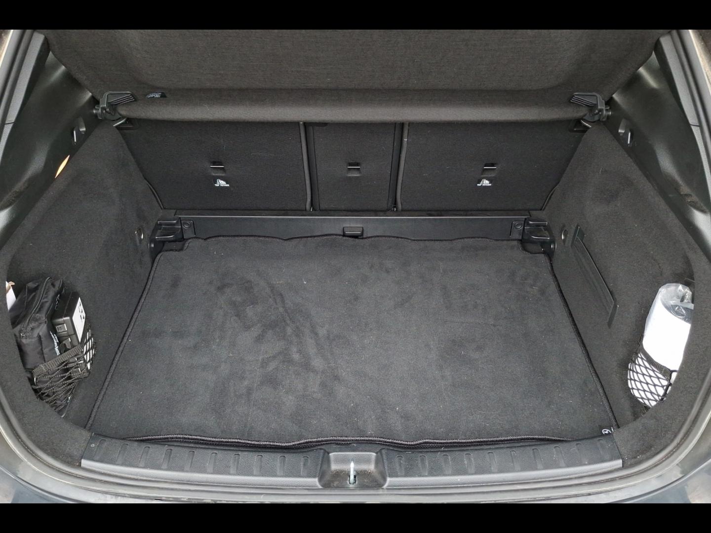 Image MERCEDES-BENZ GLA 200 d 150ch Progressive Line 8G-DCT