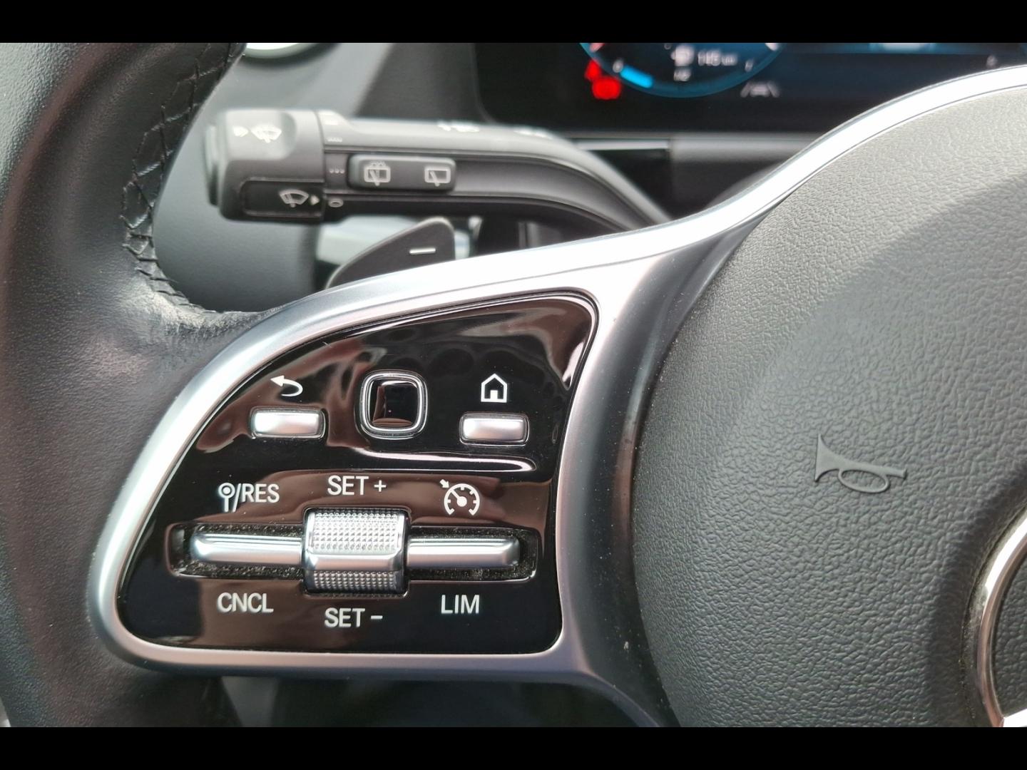 Image MERCEDES-BENZ GLA 200 d 150ch Progressive Line 8G-DCT