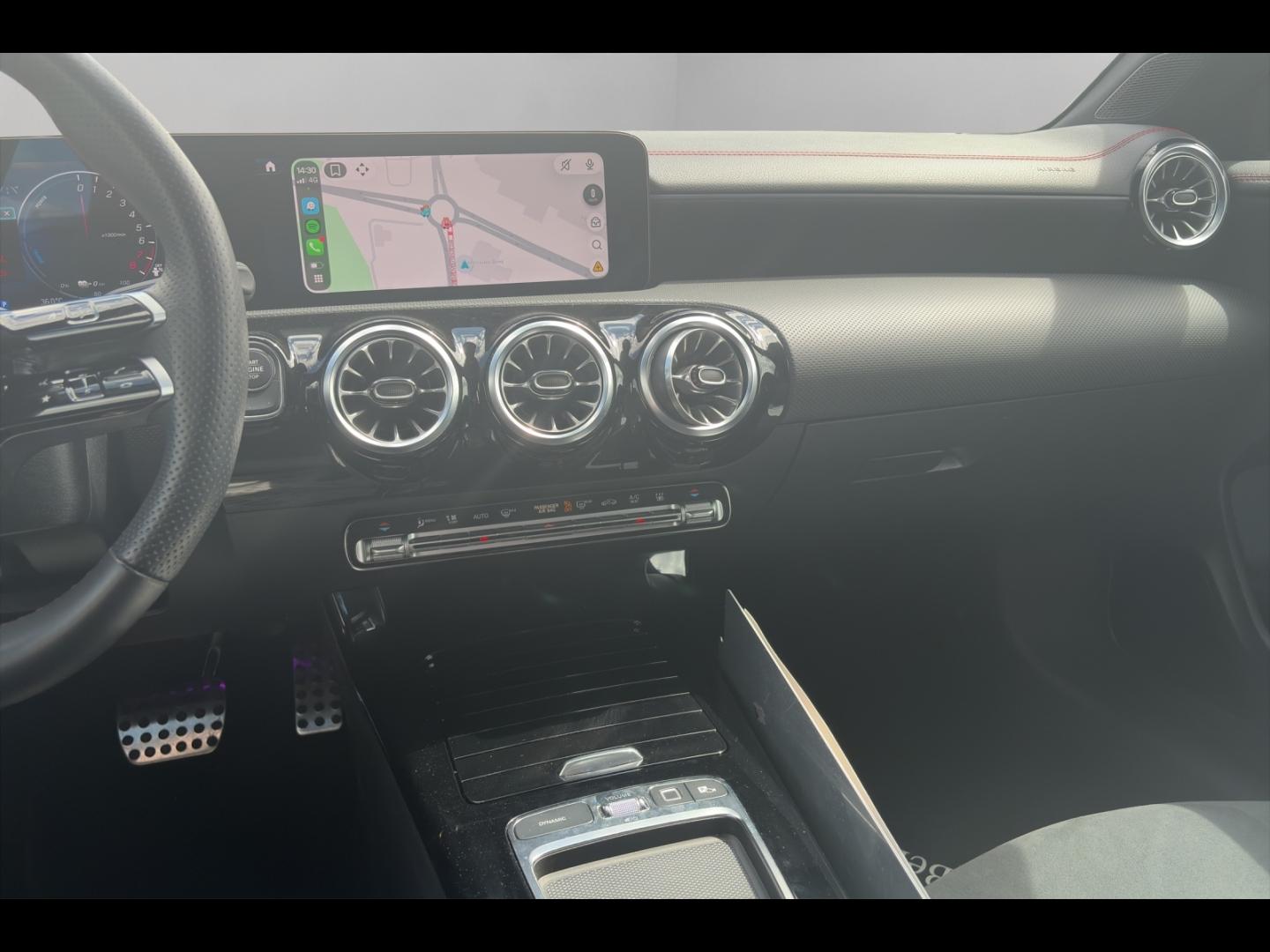Image MERCEDES-BENZ CLA Shooting Brake 250 e Hybrid EQ 218ch AMG Line 8G-DCT