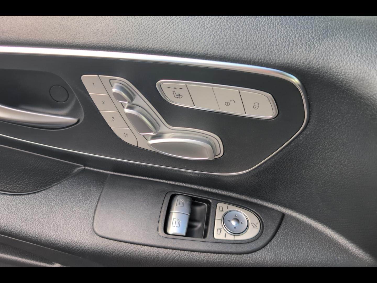 Image MERCEDES-BENZ Vito Fg 119 CDI Mixto Long Select 4x4 9G-Tronic
