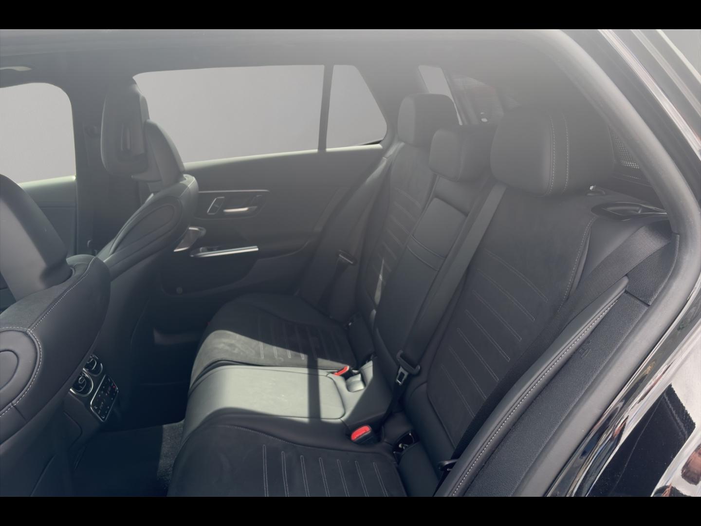 Image MERCEDES-BENZ Classe C Break 300 e 204+129ch AMG Line