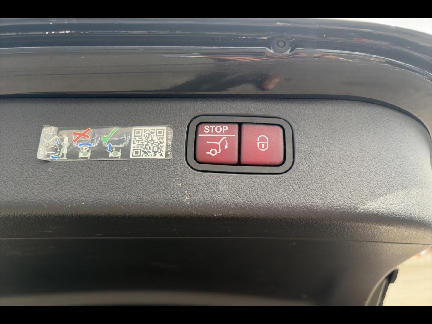 Image MERCEDES-BENZ Classe C Break 300 e 204+129ch AMG Line