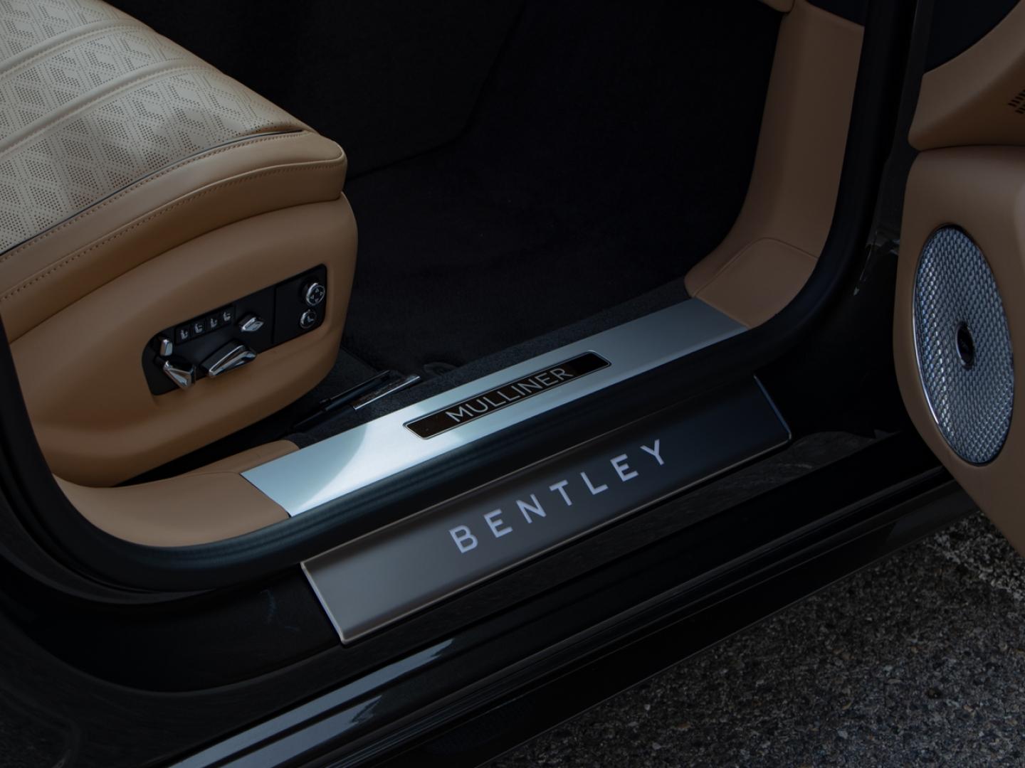 Image BENTLEY Flying Spur Mulliner V8 Hybrid 4.0 782ch