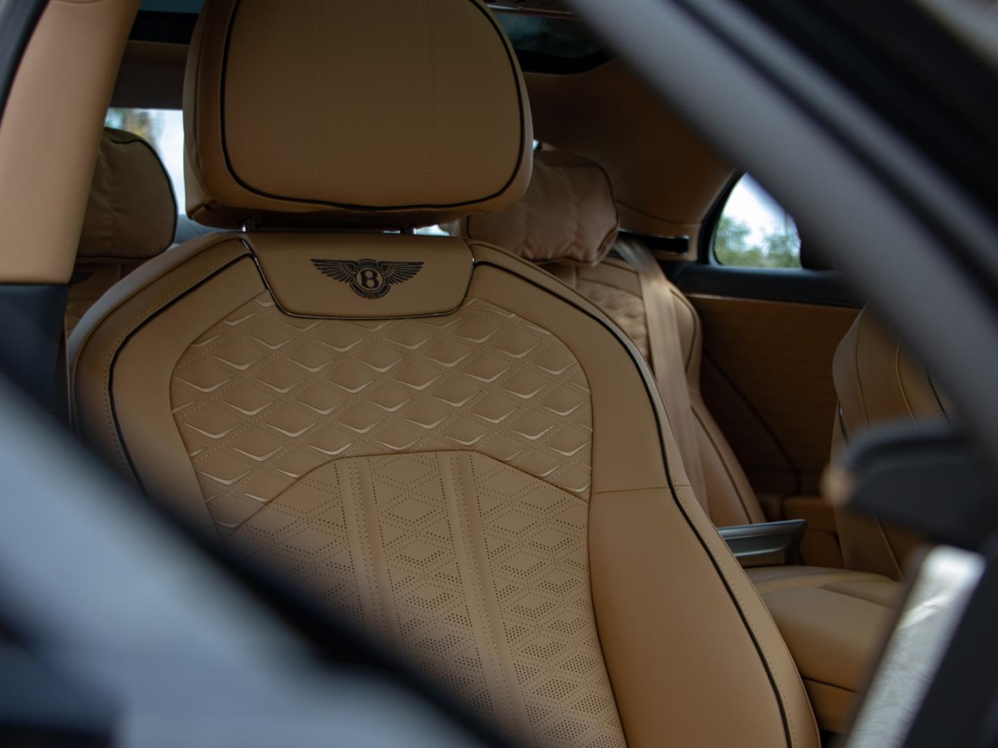 Image BENTLEY Flying Spur Mulliner V8 Hybrid 4.0 782ch