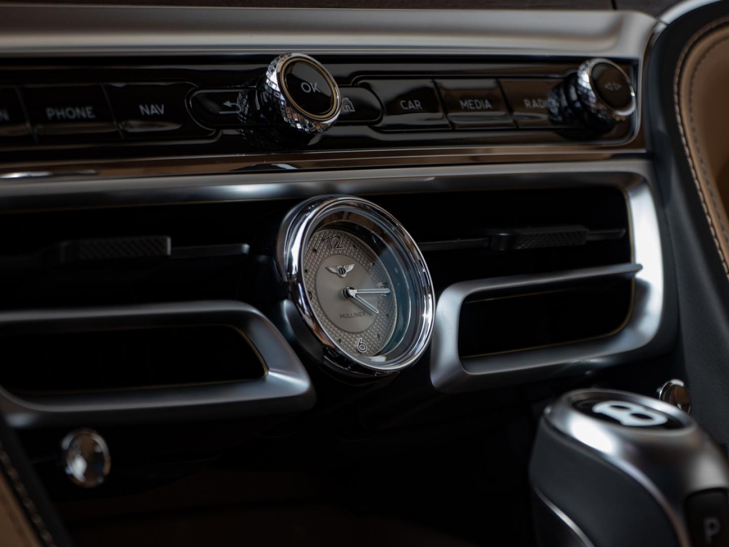 Image BENTLEY Flying Spur Mulliner V8 Hybrid 4.0 782ch