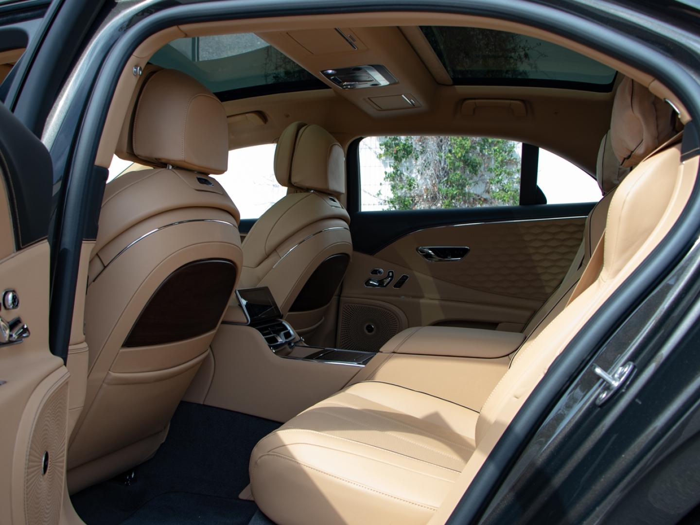 Image BENTLEY Flying Spur Mulliner V8 Hybrid 4.0 782ch