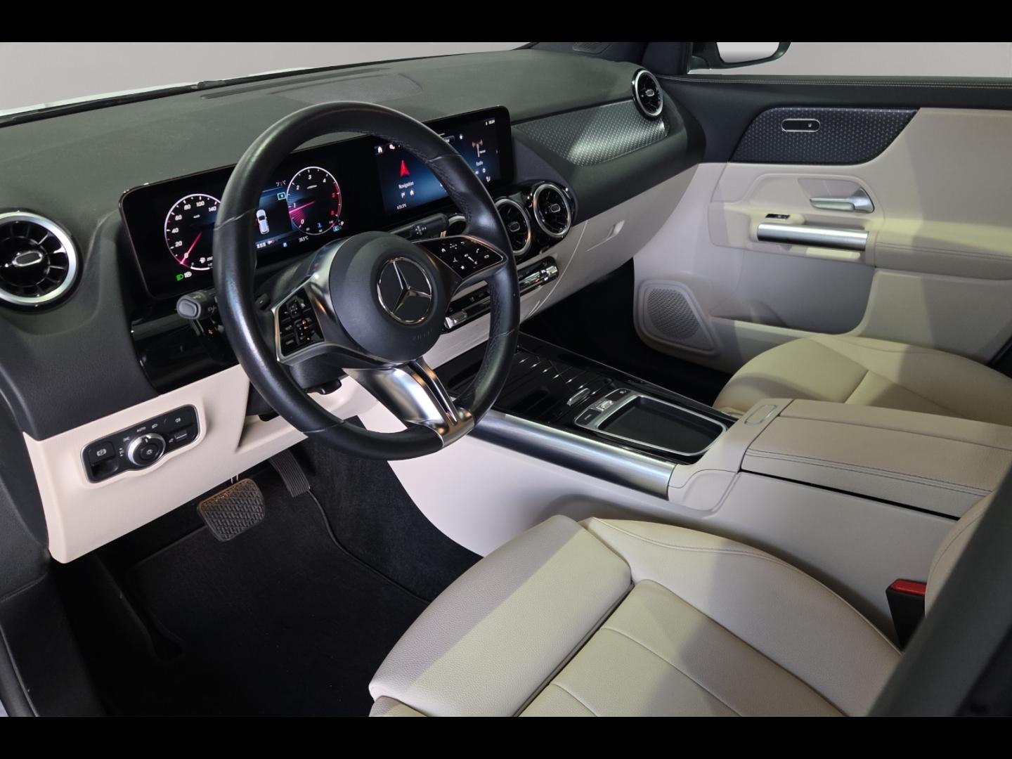 Image MERCEDES-BENZ GLA 180 d 116ch Progressive Line 8G-DCT