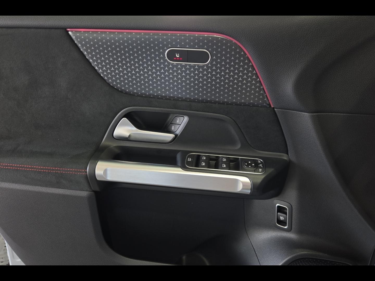 Image MERCEDES-BENZ EQB 250+ 190ch AMG Line