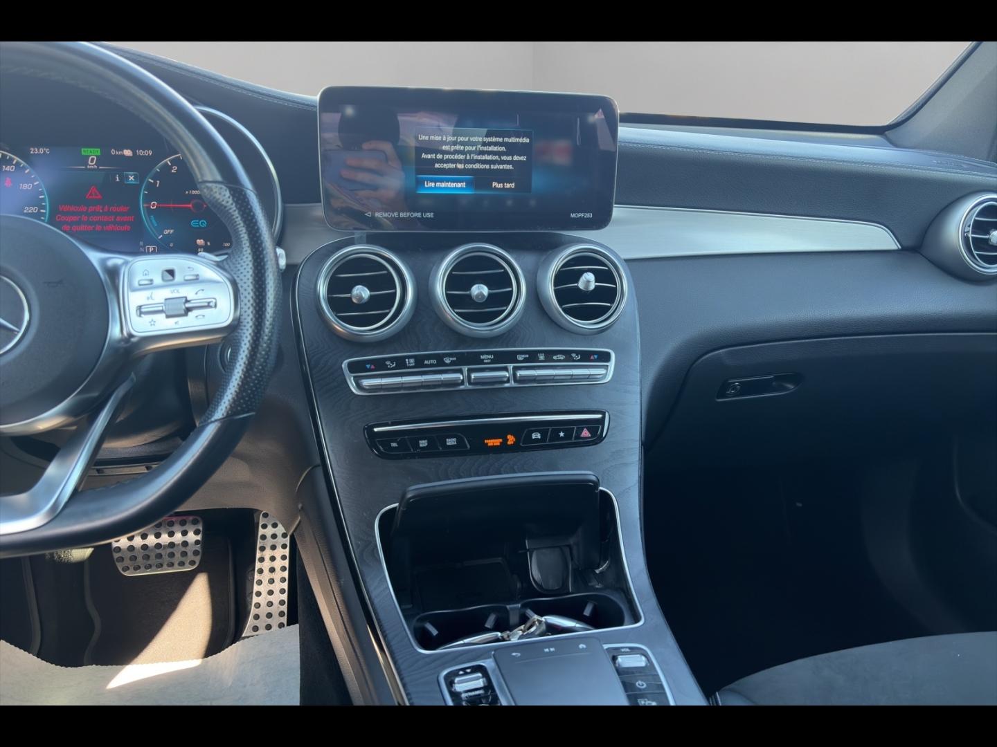Image MERCEDES-BENZ GLC Coupé 300 de 194+122ch AMG Line 4Matic 9G-Tronic