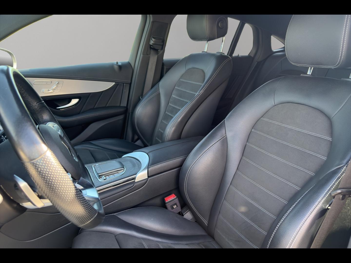 Image MERCEDES-BENZ GLC Coupé 300 de 194+122ch AMG Line 4Matic 9G-Tronic