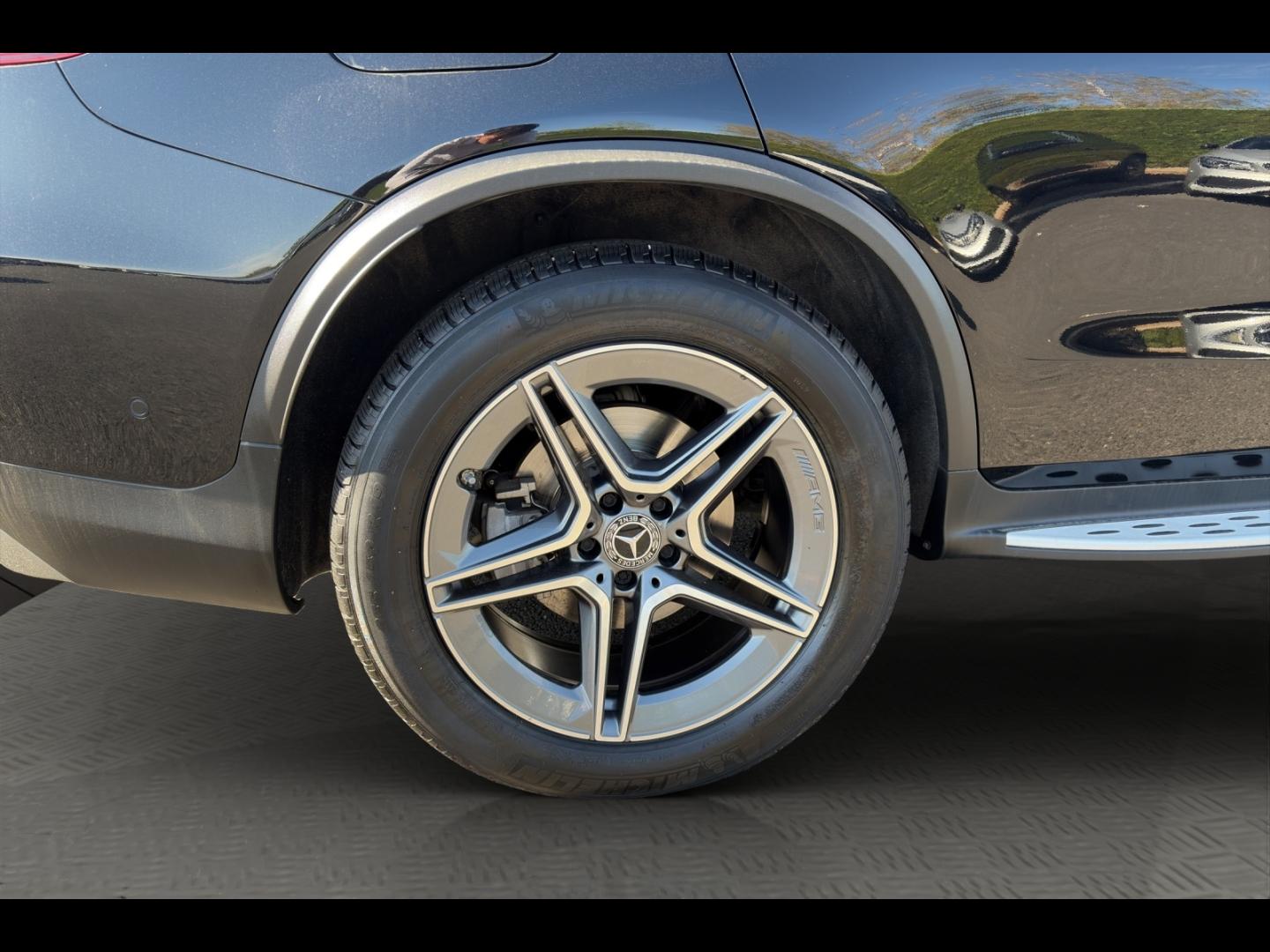 Image MERCEDES-BENZ GLC Coupé 300 de 194+122ch AMG Line 4Matic 9G-Tronic