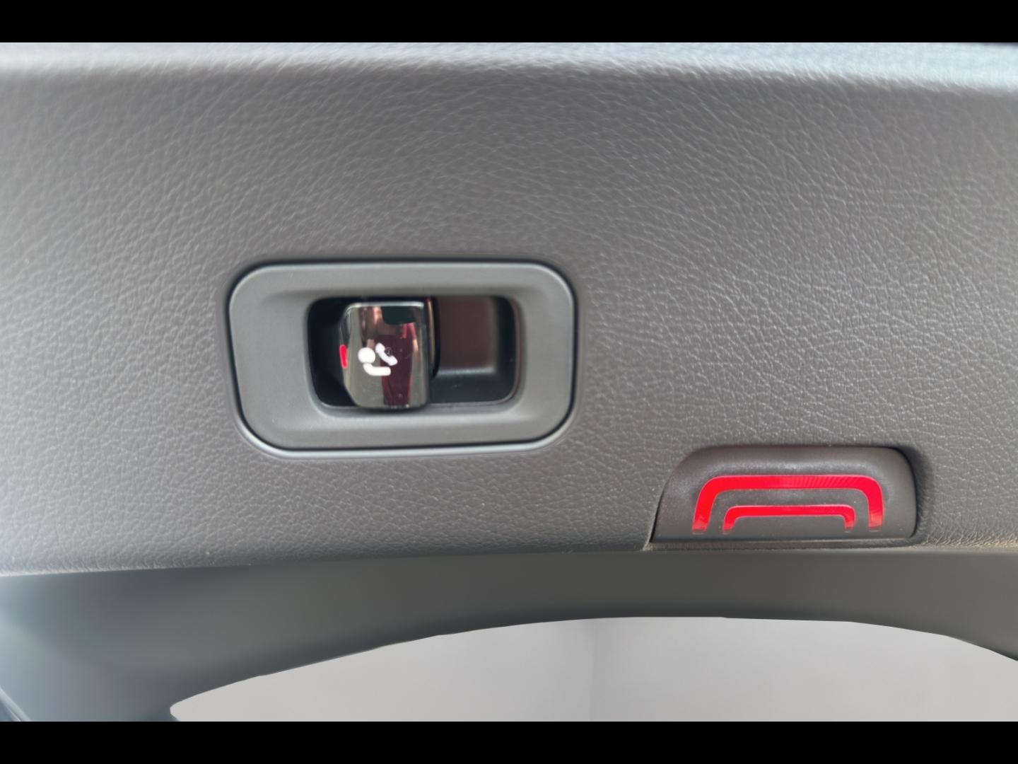 Image MERCEDES-BENZ GLC Coupé 220 d 197ch AMG Line 4Matic 9G-Tronic