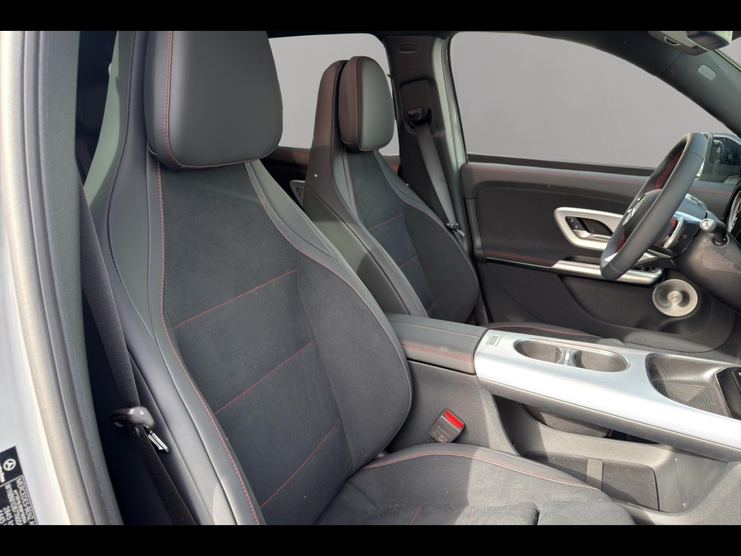 Image MERCEDES-BENZ GLB 250+ EQ 272ch Limited Edition